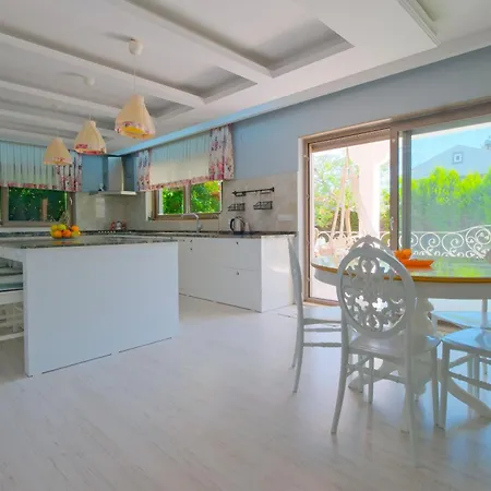 Belis&liya * פאטהיה