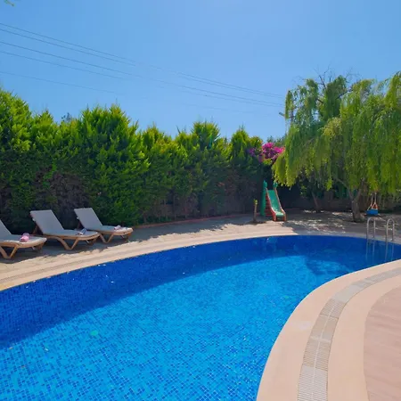 ヴィラ Belis&liya フェティエ